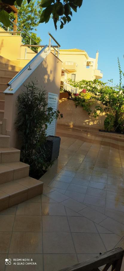 House,1000M From Beach Lagonisi Bagian luar foto