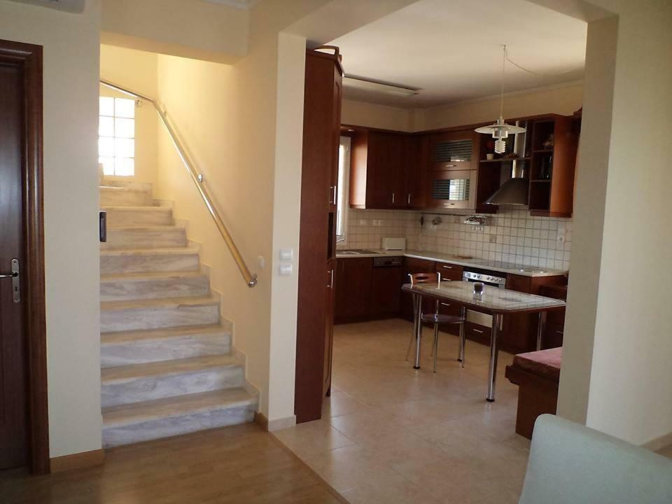 House,1000M From Beach Lagonisi Bagian luar foto
