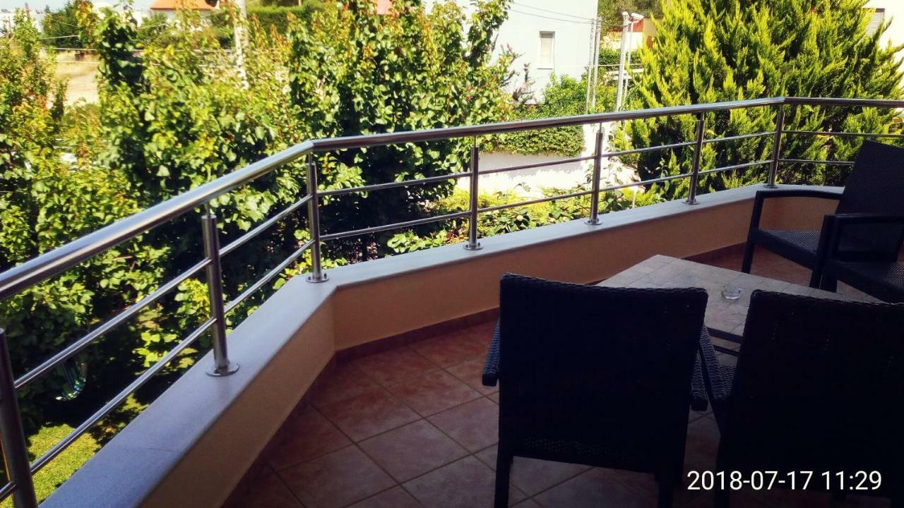 House,1000M From Beach Lagonisi Bagian luar foto